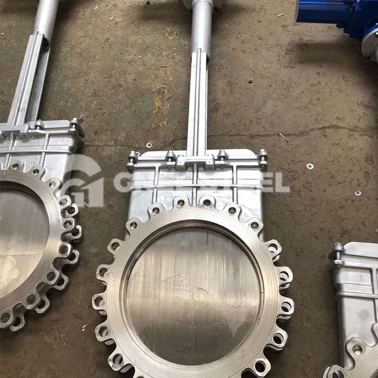 Messerschieber mit Ösen